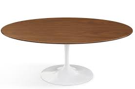 The saarinen table, tsigned by eero saarinen, represents one of knoll's most iconic pieces, still appreciated for its shapes and proportions. Knoll Saarinen Oval Coffee Table