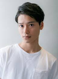 ビジネスマン必見 大人ショート 髪型メンズ アジアの男性のヘアスタイル メンズヘアスタイルミディアム メンズヘアカット