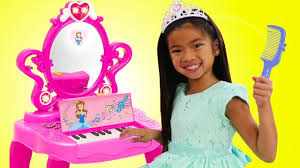 Maybe you would like to learn more about one of these? Emma Pretend Play With Makeup Vanity Piano Play Table Toy W Disney Rapunzel And Elsa Youtube