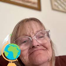 👋 Hi! How are you today? 🌞 📱💻🎥👫 Sounds like a Facebook Live hangout!  Let's go live now for #free Psychic Readings & Mediumship! 🎉📱💻🎥  #psychic #psychicreadings #mediumship #mediumshipreadings #ShareThisPost  #share #sharethelove