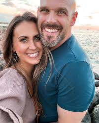 Shannon Kesler's Instagram, Twitter & Facebook