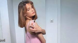 Maybe you would like to learn more about one of these? Natalia Szroeder A Fait L Eloge De La Nouvelle Couleur De Cheveux Les Fans Cependant Ont Vu Autre Chose Sur La Photo Nouvelles Du Monde