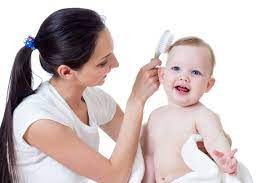 Gel lidah buaya sangat aman dan bisa menumbuhkan rambut bayi karena mengandung zat aktif. Manfaat Menyikat Rambut Dan Tip Hilangkan Kerak Kepala Pada Bayi Siakap Keli News