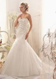 Chiamaci, fissa un appuntamento e ti aiuteremo a scegliere un abito da sposa a prezzi contenuti, di grande fascino e senza rinunciare alla qualità. Abiti Da Sposa Designer