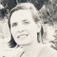 10 "Beth Macintyre" profiles