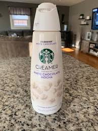 And, much like with its pumpkin spice latte (which was released earlier than ever this year) starbucks can't wait to ring in the holiday drink season. Starbucks White Chocolate Mocha Liquid Coffee Creamer 28 Fl Oz Kroger
