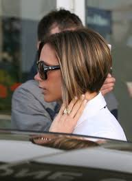 Kurz, lang, glatt, fluffig oder wie hier gestuft und nach vorne hin länger werdend. Victoria Beckham Photostream Bob Frisur Beckham Frisur Haarschnitt