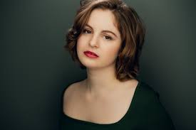 Hold to Dash (Short 2023)