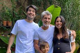 Hay tantas cosas que yo diría y no las puedo decir. Nacio La Nieta De El Chato Prada Y El Ya Se Convirtio En Un Abuelo Baboso