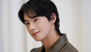 来新出席#YES933潮流音乐盛典，#Energy 的#Toro  晒出这张他曾演出的本地剧，你知道是哪一部剧吗？>>https://8wvib.es/46LeQ53