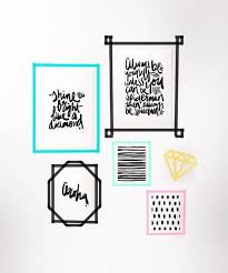 19 Ideas Originales Para Decorar Tus Paredes Con Cinta Adhesiva In 2020 Diy Washi Tape Frames Washi Tape Frame Diy Washi Tape Home Decor
