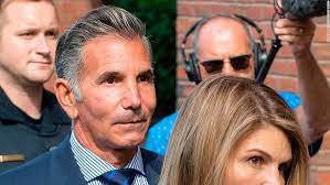The brand mossimo specializes in youth clothing, particularly in stuff, such as jeans, shirts, jackets, undergarments, and accessories. Lori Loughlin S Husband Designer Mossimo Giannulli Released From Prison Cnn