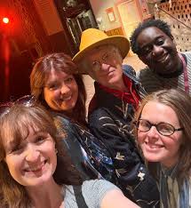 🔥It may be hot hot hot but we spent a very COOL Friday in Liverpool doing  a photoshoot at @royalcourtliv (can't tell you what for just yet 😜) then  having a surprise