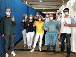 Daumen Hoch Fur Die Erstimpfung Im Ignatius Lotschert Haus In Horbach Ww Kurier De
