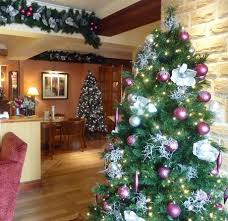 Cosy Christmas Decorations For Pubs And Restaurant From Ambius Uk Commercial Christmas Decorations Christmas Decorations Xmas Decorations