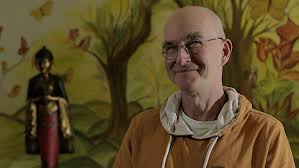 Hãy đến để thấy của ni sư aya khema là một chuyên khảo về con đường hạnh phúc của phật giáo. Wenn Ein Buddhistischer Monch Seine Robe Ablegt Br24
