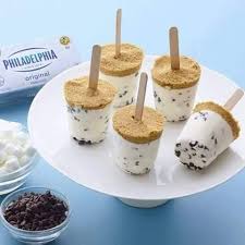 120 g di philadelphia light 400 g di piselli sgranati 2 cipollotti 1/1.5 litri brodo vegetale 50 ml latte 1 cucchiaino di curry olio e.v.o sale. Pin On Desserts