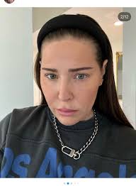 It's giving : r/HRHCOLLECTION