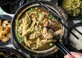 Bak kut teh, which literally translates to meat bone tea, is a favourite malaysian comfort food. Leong Kee Klang Bak Kut Teh Best Herbal Bak Kut Teh In Singapore