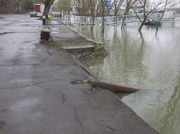 Alerta pe dunare, unde fluviul creste amenintator, de la o zi la alta. Un Singur Deget MarcÄ Turistic Cotele Apelor DunÄrii La BrÄila Mohba Org