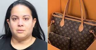 Detienen a una cubana por venta de bolsos falsos en Hialeah