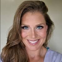 Bethany Lyons's Instagram, Twitter & Facebook