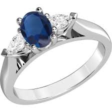 Saphir Und Diamant Ring Fuer Dame In 18kt Weissgold Mit Einem Ovalen Saphir Und 2 Tropfen Schliff Diamanten In Krappenfassung