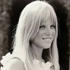 Artist: Heather MacRae