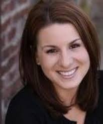 Stephanie Barnum's Instagram, Twitter & Facebook