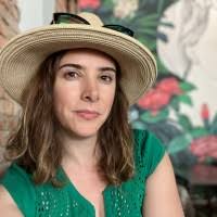 8 "Stella Bui" profiles