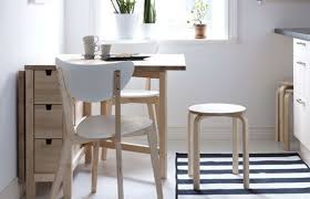 I Think I Found A Kitchen Table Winner Ikea Table Converts From Counter Into Table That Can Seat 2 Or 4 Includes Sto Kuche Tisch Kleine Kuche Wohnung Kuche