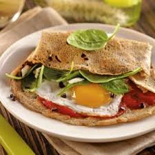 Galettes De Ble Noir Aux Epinards Et Chevre Oeuf Miroir Et Olives Noires 25 Recettes De Galettes Et Crepes Salees Jou œuf Miroir Galette Ble Noir Ble Noir