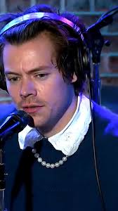 a Sarah rindo #harrystylesvids #harrystylesvideos #harrystyles #harrytok  #ladotwitterharrie #harrystylestiktok #harrystylesloveontour #howardstern  #harrystylesinterview #loveontour2023 ...