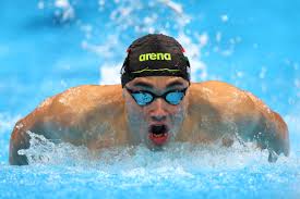 Both were about two seconds off the pace in prelims. Swimming Milak Of Hungary Wins Men S 200m Butterfly Gold Reuters