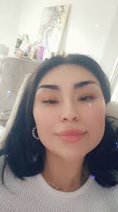 Adriana Meraz's Instagram, Twitter & Facebook