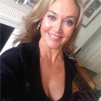 500+ "Huggins" profiles