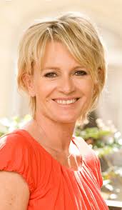 Check spelling or type a new query. Coupe De Cheveux Apercu Des Changements De Coiffure De Sophie Davant Au Fil Des Ans