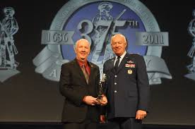 Lt Gen Harry Wyatt III, DANG, presents "Air National Guard Director's Award  for Service" > Air National Guard > Article Display