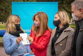Tolosa paz, victoria, concejala, fdt. Victoria Tolosa Paz Participo De Un Nuevo Operativo De Entre Ga De Cpi Por El Derecho A La Identidad Argentina Gob Ar