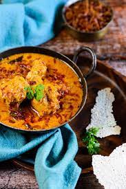 Mangalorean Kori Rotti Chicken Curry With Rice Wafers Whisk Affair Curry Chicken Curry Chicken And Rice Curry Recipes