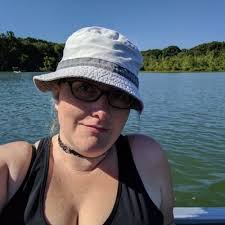 Jackie M (@LiteraryEscapis)