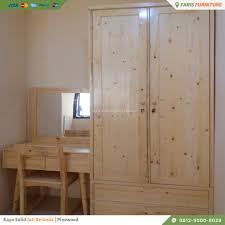 Kayu merupakan bahan dasar dari funiture yang penggunaannya cukup besar. Lemari Pakaian 2 Pintu Furniture Jati Belanda