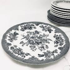 Black And White Floral Dinner Plates Black Asiatic Pheasant Large Dinner Plate Dramatic Floral Creamware Royal Stafford England In 2020 Pheasant Staffordshire Pottery