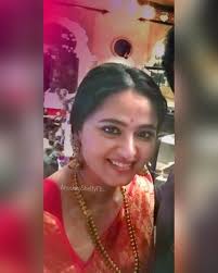 100k followers (sonia sharma) on instagram: Anushkashetty Fanpage On Instagram Selfie Team Pranushkaofficial1 Anushkashetty Anushka Sweetyshetty Saree Poses Actress Anushka Anushka Shetty Saree