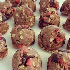 No Bake Strawberry Chocolate Protein Balls Clean Eating Recipe Recipe Chocolate Protein Balls Clean Food Crush Food Crush