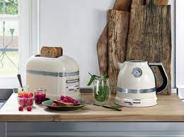 Defrost your slices of bread in no time in our toasters. Kettle And Toaster Set Kitchenaid Premium Kitchen Appliances Kitchenaid Uk