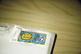 Bei briefmarken ist die deutsche post empfindlich. Briefmarke Schreibung Definition Bedeutung Etymologie Synonyme Beispiele Dwds