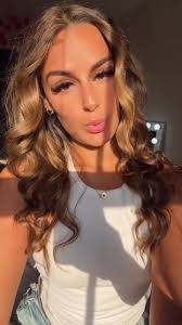 Tessa Knapp's Instagram, Twitter & Facebook