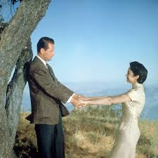 The original soundtrack love is a many splendored thing. Tcm On Twitter William Holden And Jennifer Jones In Love Is A Many Splendored Thing 55 Https T Co J7sevfqbrf Twitter