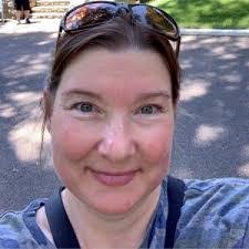 Carrie Rhodes's Instagram, Twitter & Facebook